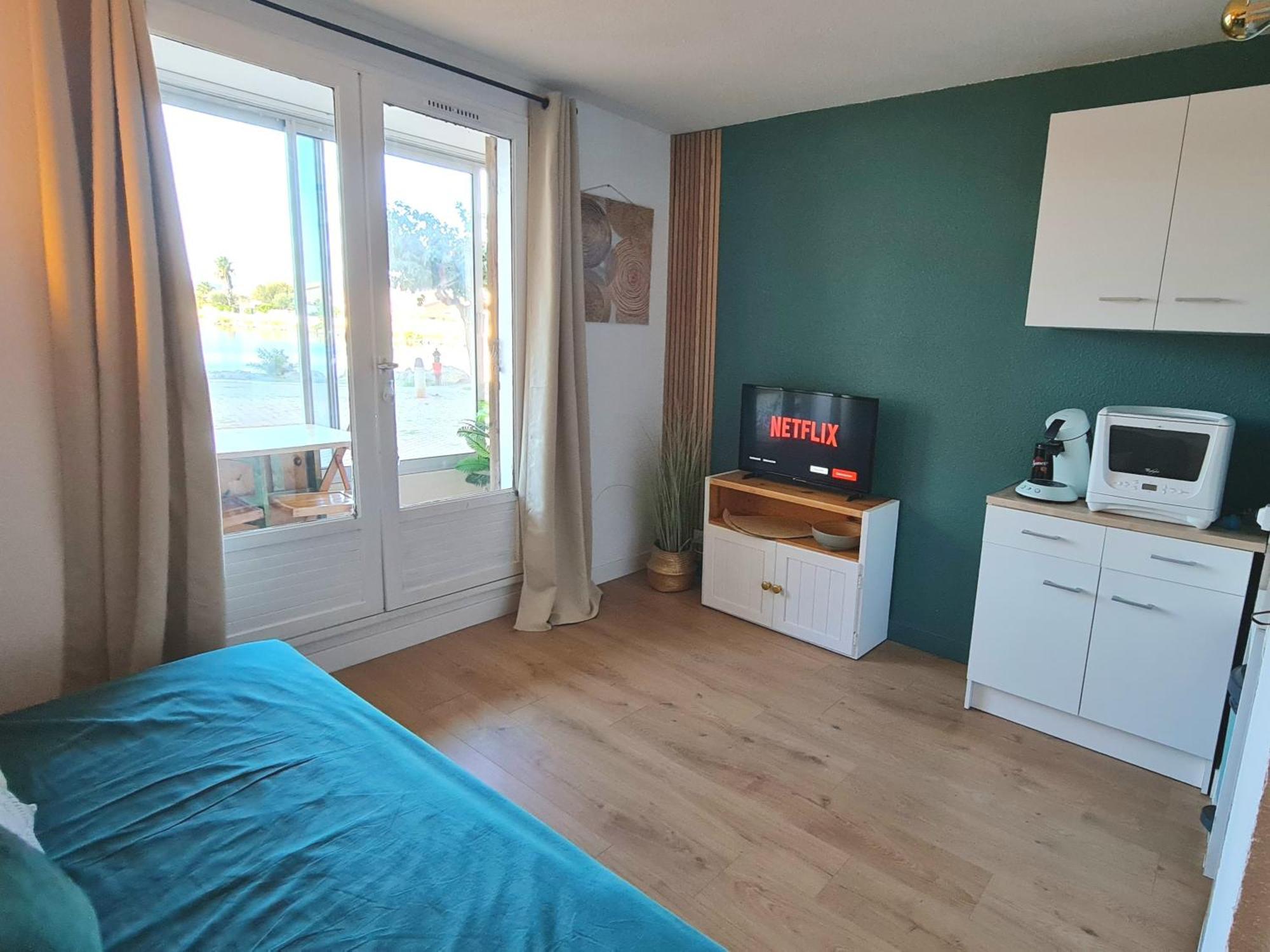 Splendide Appartement Golden House Vue Lac Et Montagne Port-la-Nouvelle Luaran gambar